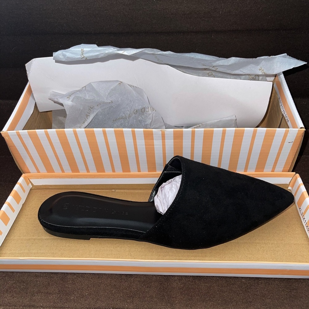 FASHION NOVA💥WHAT THIS TIME FLATS - BRAND NEW💥 - Picture 5 of 9